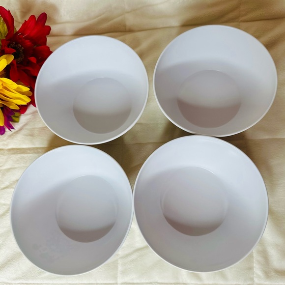 4 Disney Mickey Mouse & Minnie Melamine Soup/Salad/Cereal Bowls (BPA Free) NEW - Picture 4 of 7